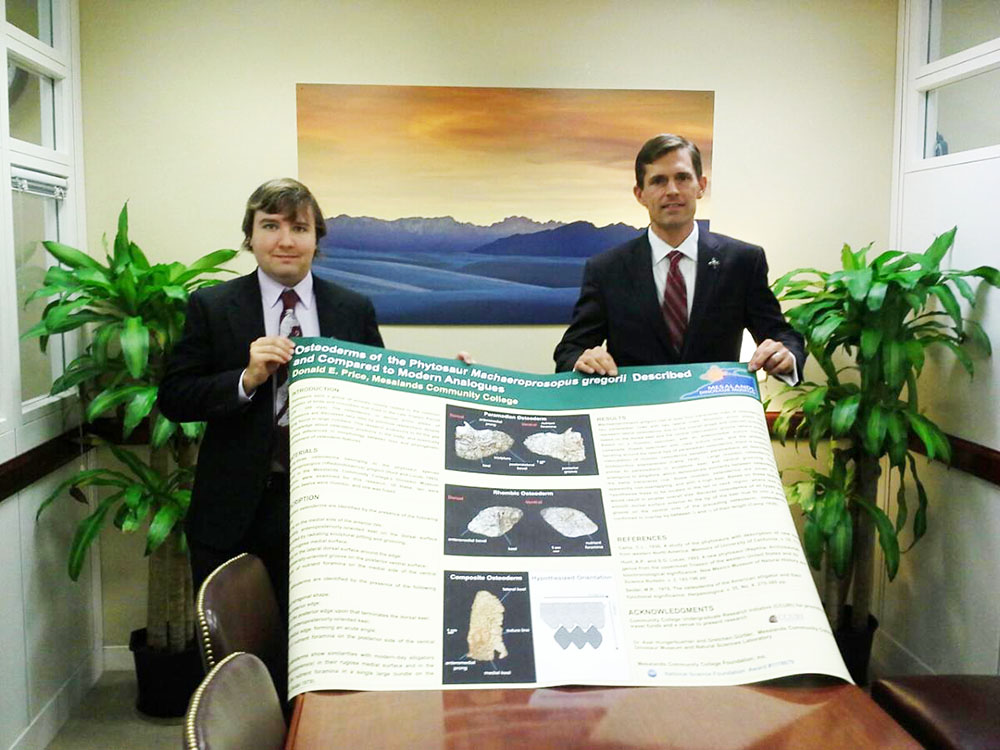 (Right) U.S. Senator Martin Heinrich of New Mexico and Donald Price, Mesalands Dinosaur Museum and Natural Sciences Laboratory Intern, at the Community College Undergraduate Research Initiative (CCURI) National Poster Session 2014 in Washington, D.C